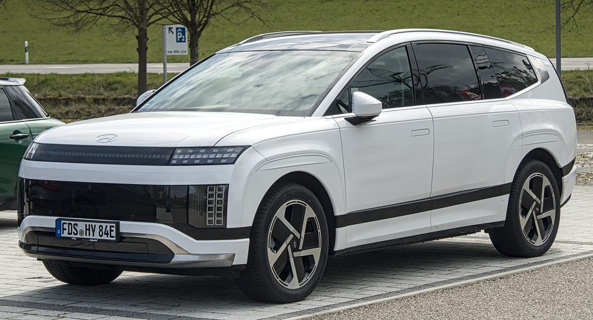 Hyundai Ioniq 9 대표 이미지